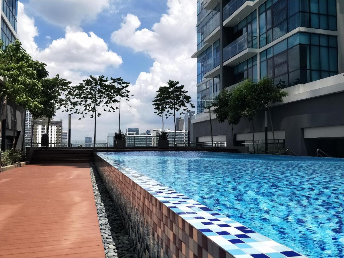 Netflix # Sky Suite Near Jaya One By Salaam Suites, 2 Pax Petaling Jaya Zewnętrze zdjęcie