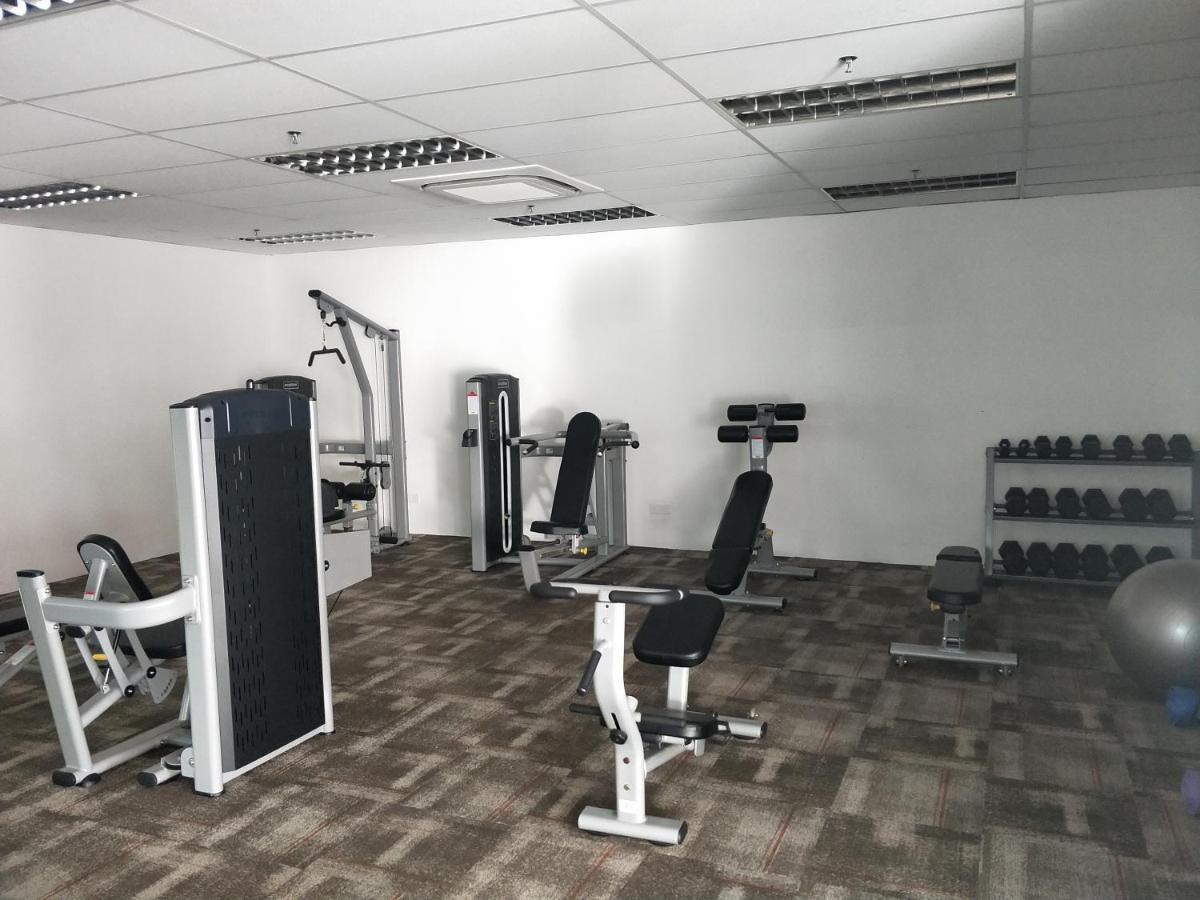 Netflix # Sky Suite Near Jaya One By Salaam Suites, 2 Pax Petaling Jaya Zewnętrze zdjęcie